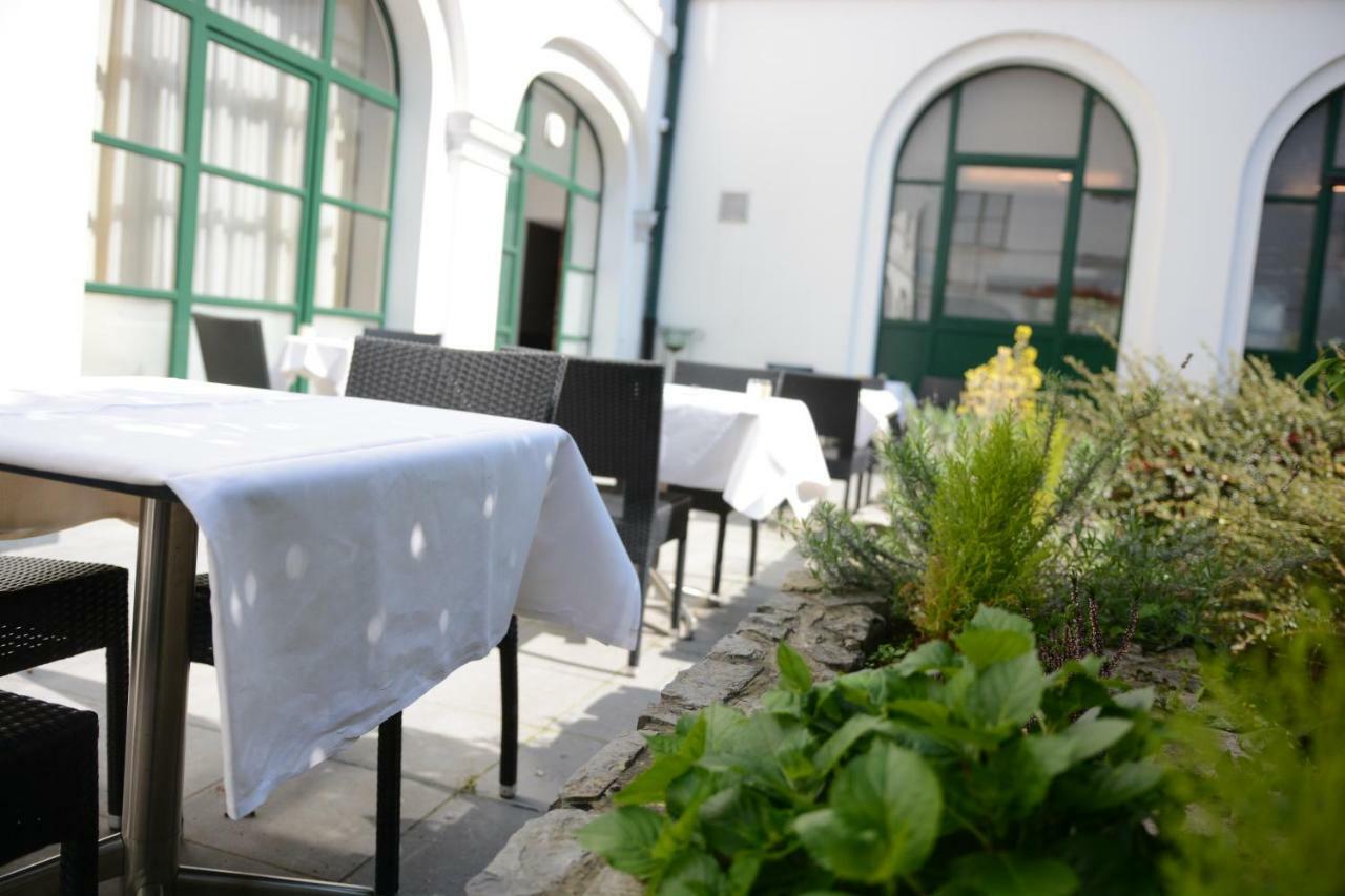 Hotel Cathedrale Tournai Exterior photo
